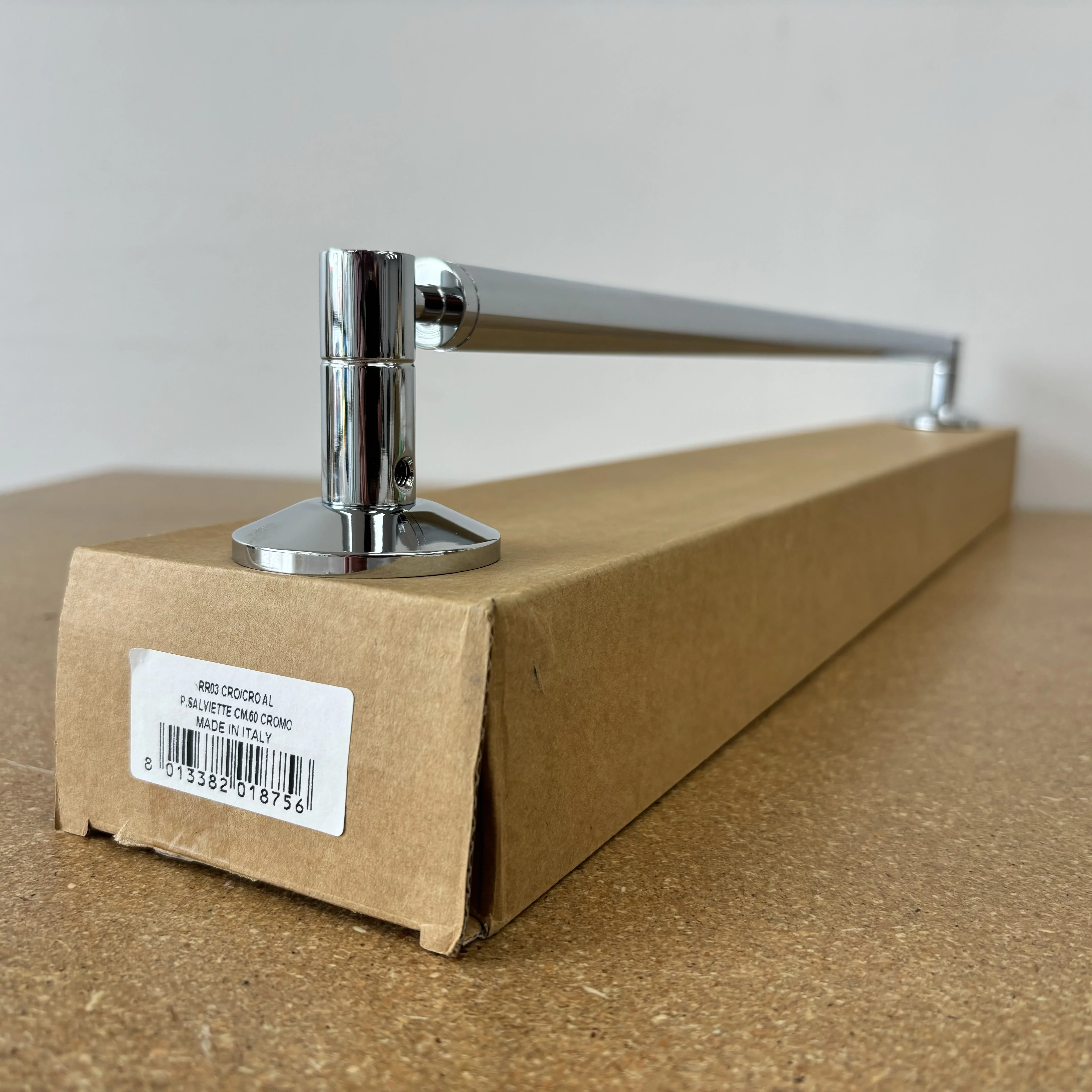 24-Inch Morgan Towel Bar in Polished Chrome, RR03 - Image 3