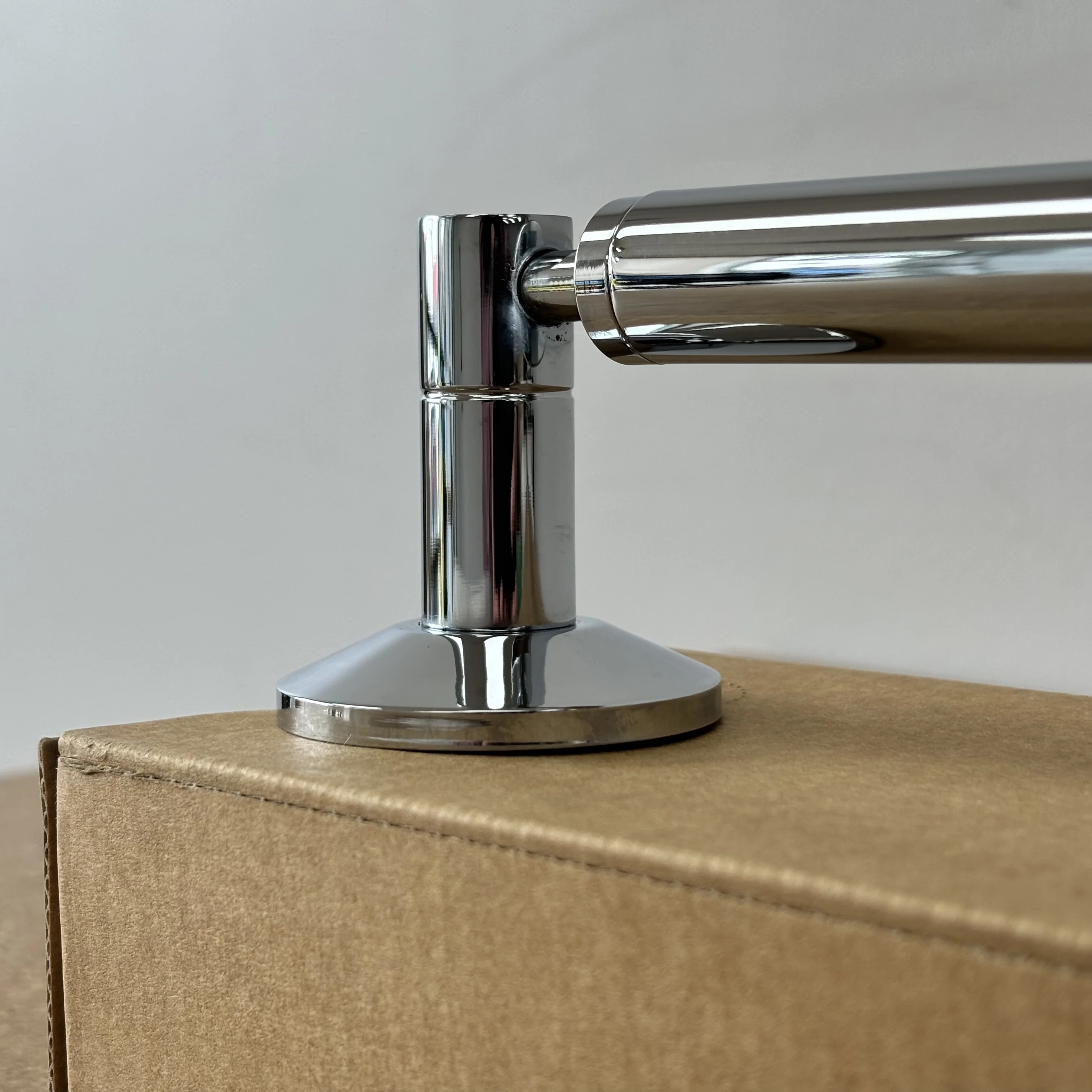 24-Inch Morgan Towel Bar in Polished Chrome, RR03 - Image 5