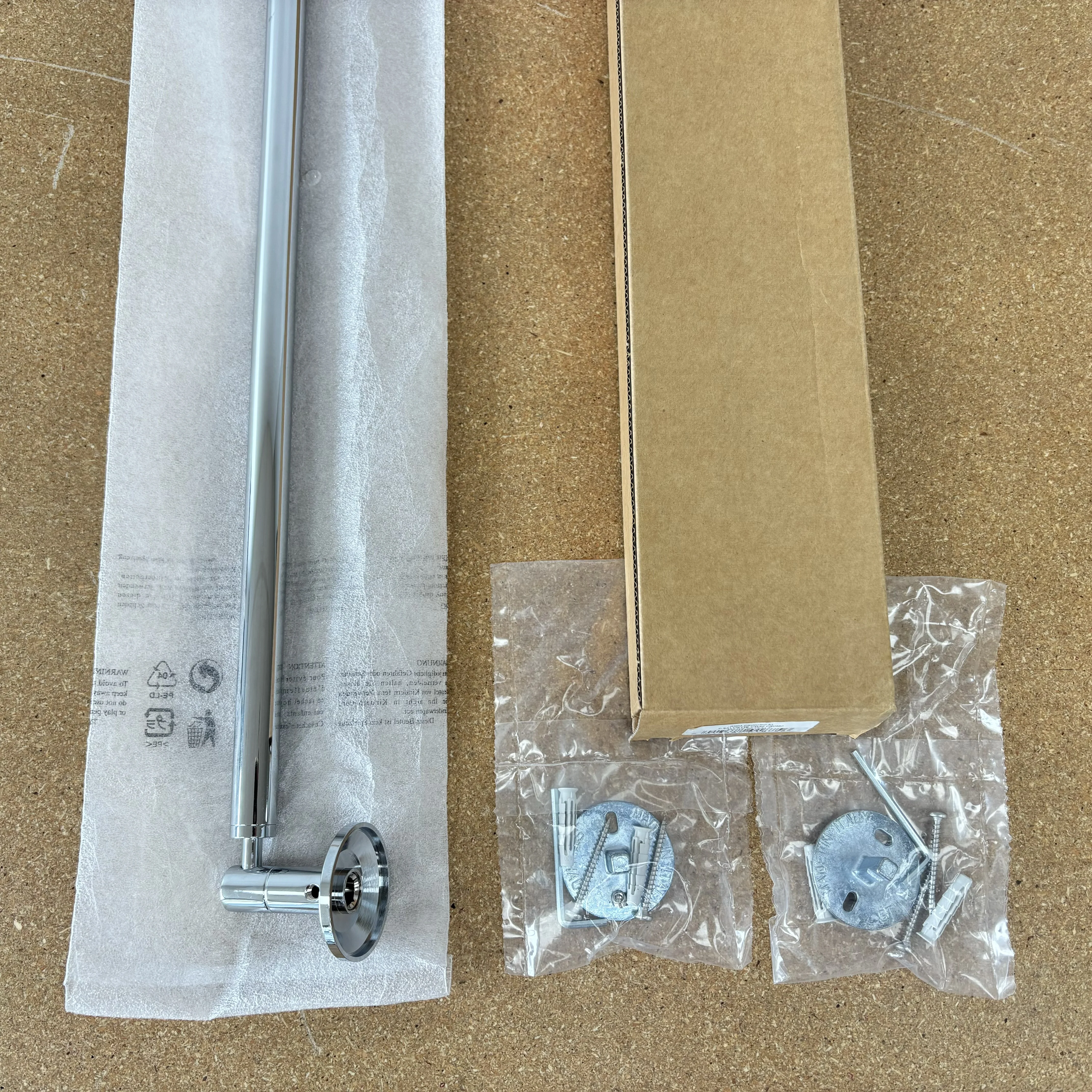 24-Inch Morgan Towel Bar in Polished Chrome, RR03 - Image 8