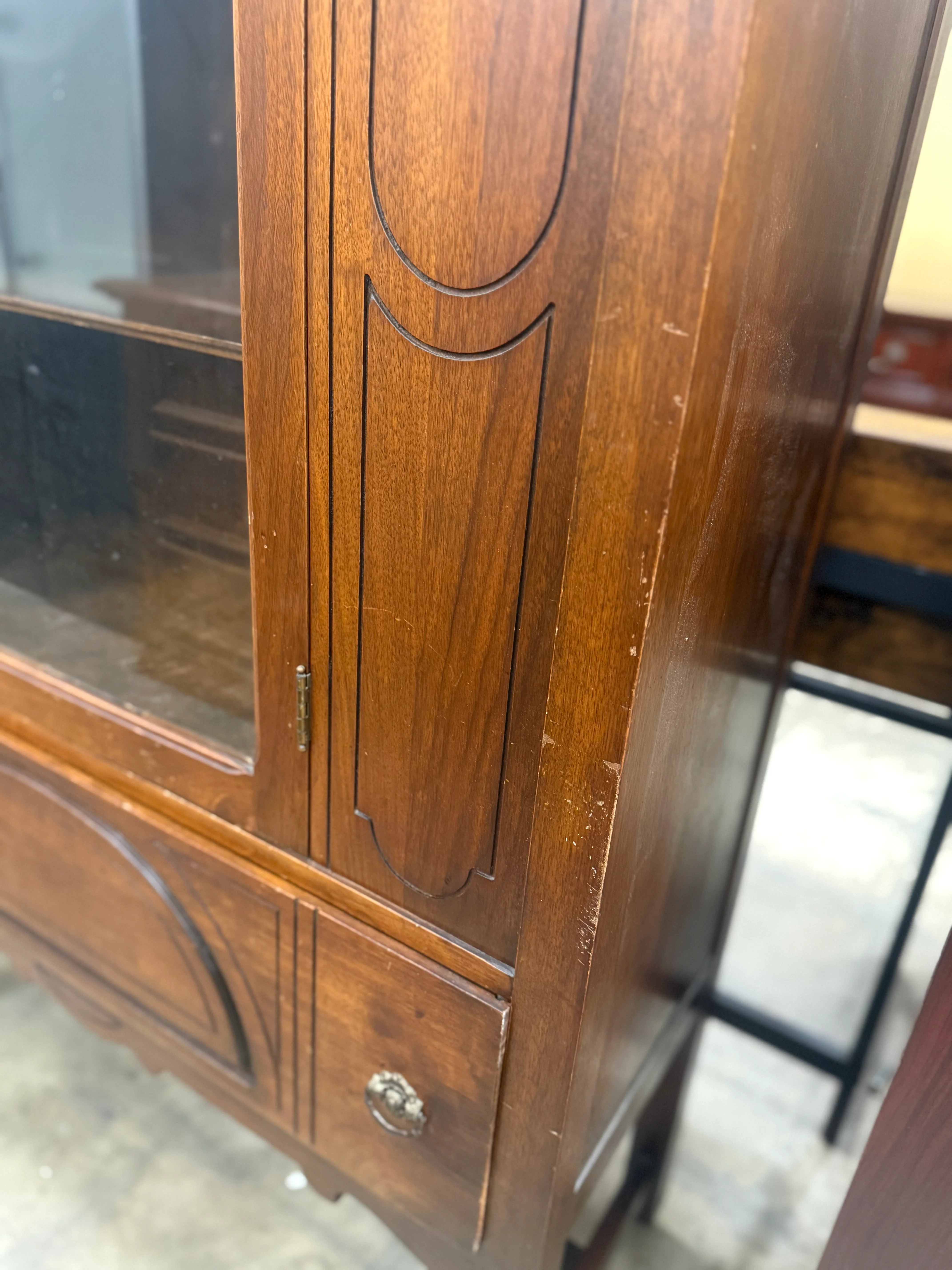 Antique Hutch Cabinet with Castors - Image 3